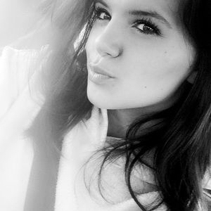 Meet your Posher, Abigail